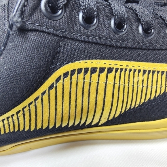 VANS X Harry Potter Golden Snitch Old Skool Sneaker Black Gold Unisex Mn 6 Wm7.5 - Picture 7 of 14